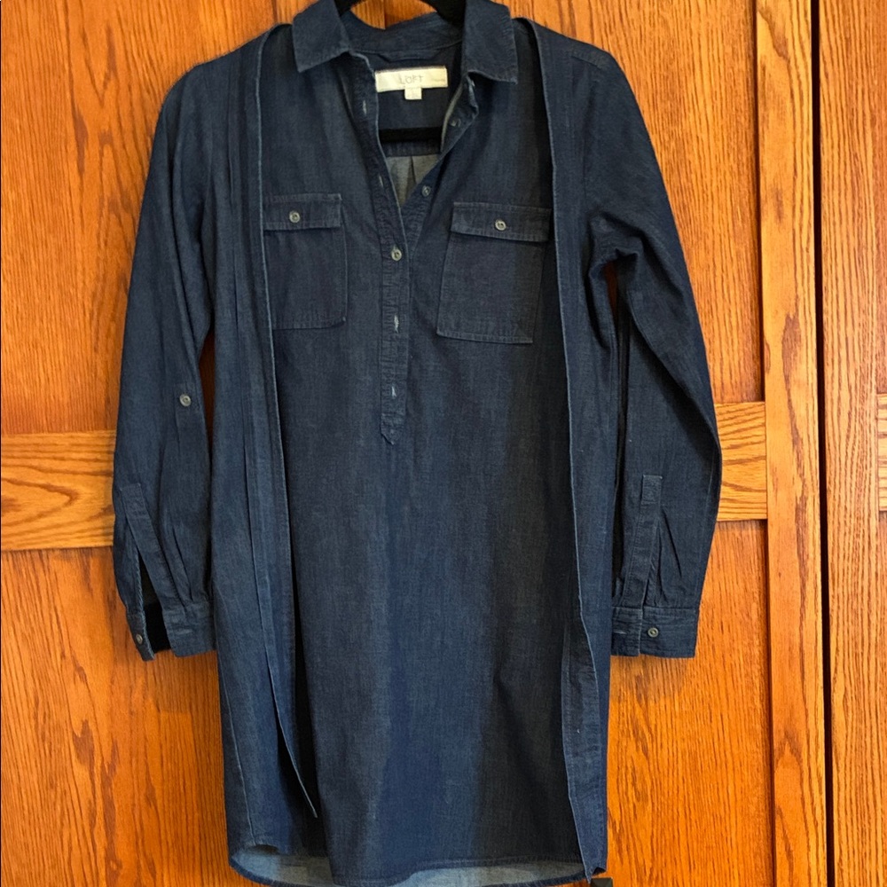 EUC - Loft Denim Dress. Size SXP, will fit PS, Navy and Soft.  Measurements